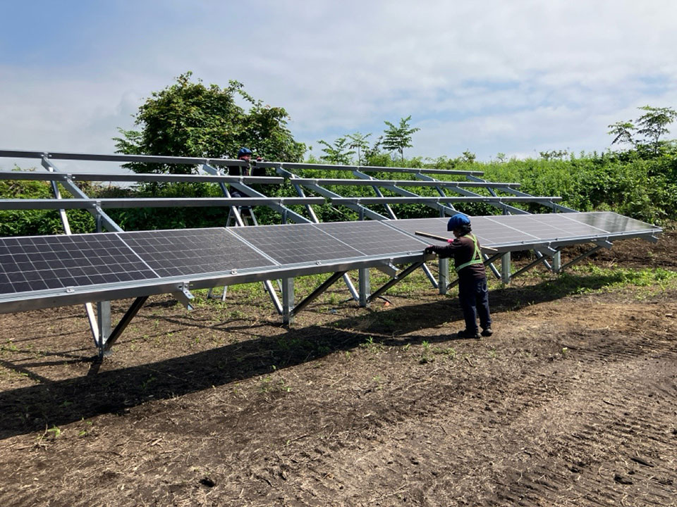 ソーラーモジュール設置